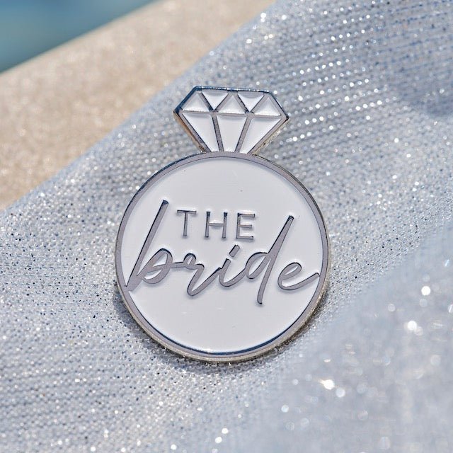 BRIDE Anstecker - JGA Geschenk für die Braut - Wedding-Secrets