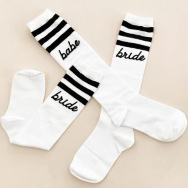 BRIDE / BABE Kniestrümpfe ♡ Socken JGA Geschenk - Wedding-Secrets