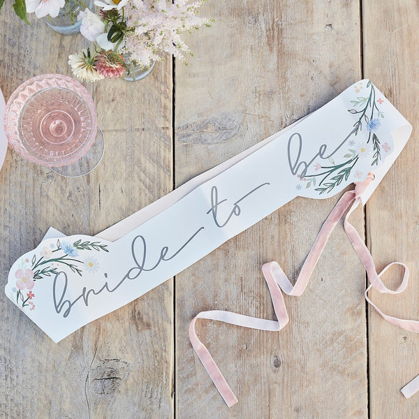 BRIDE TO BE Schärpe im Boho Style für den JGA - Wedding-Secrets
