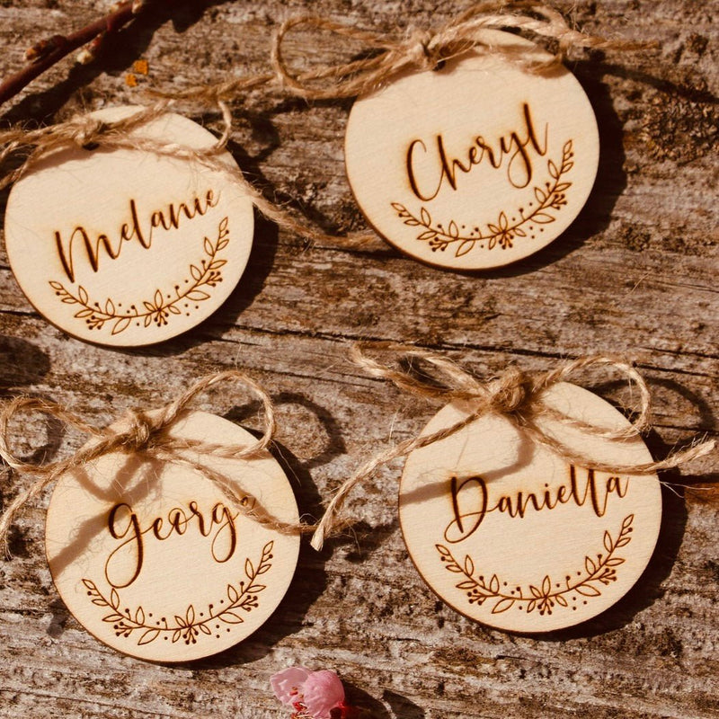 Personalisierte Tischkarten ♡ Holz - Wedding-Secrets