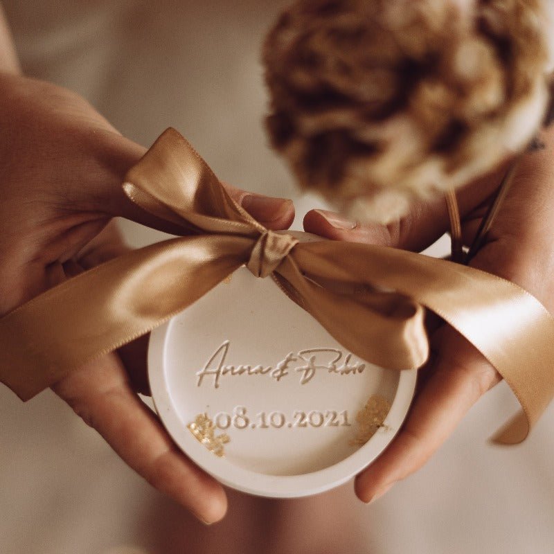 Ringschale mit Namen und Datum ♡ Hochzeitsgeschenk - Wedding-Secrets