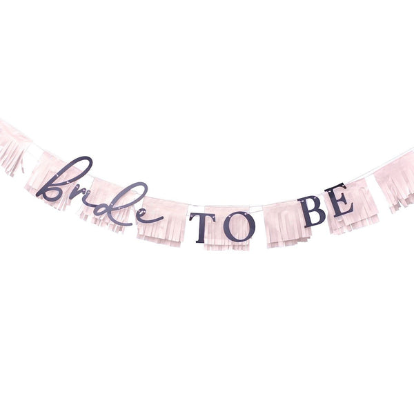 Stylische BRIDE TO BE Girlande für den JGA - Wedding-Secrets